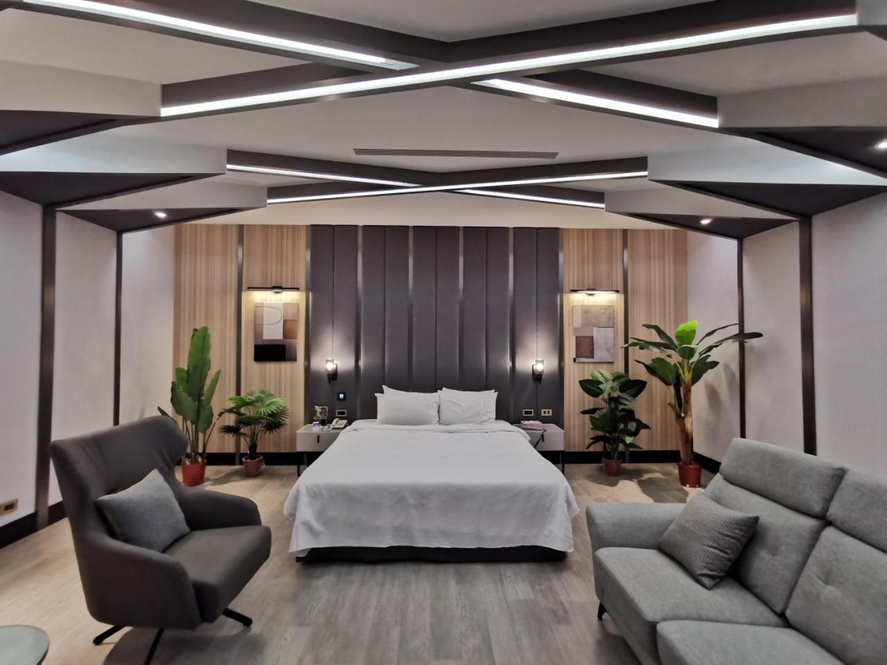 גאושיונג Seasons Boutique Motel מראה חיצוני תמונה