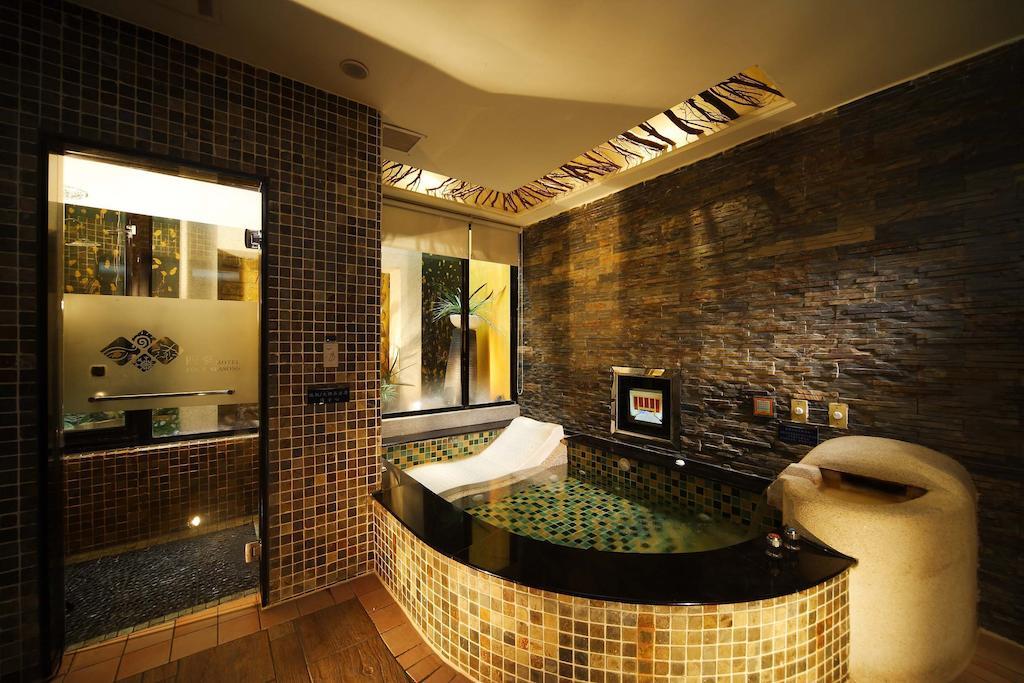 גאושיונג Seasons Boutique Motel חדר תמונה