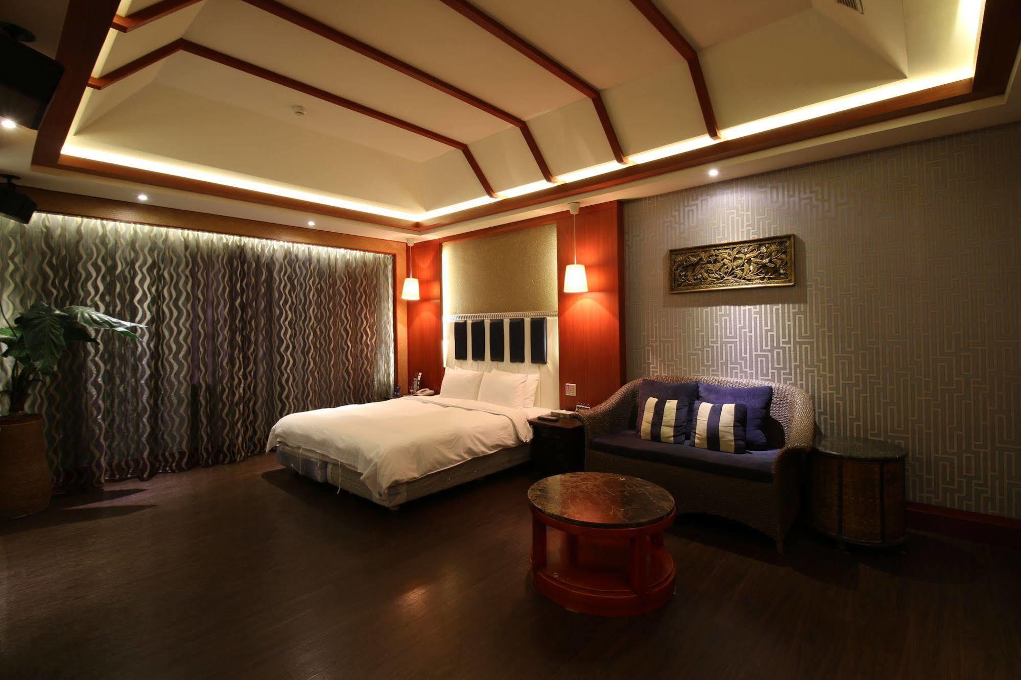גאושיונג Seasons Boutique Motel מראה חיצוני תמונה